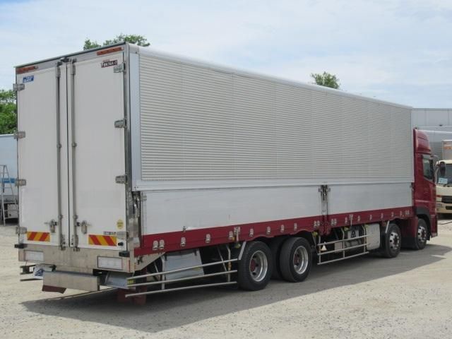 Nissan QUON 2020-02 6964435-3
