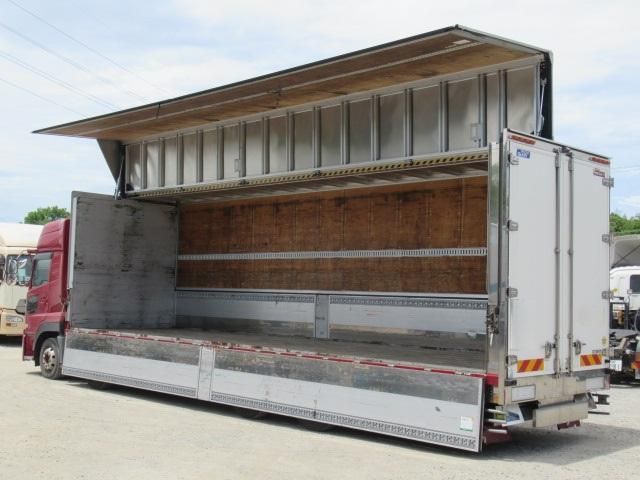Nissan QUON 2020-02 6964435-6