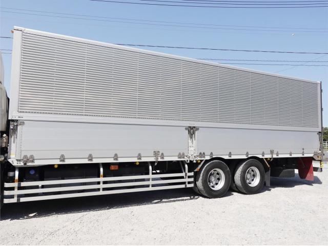 Nissan QUON 2020-04 6964439-9
