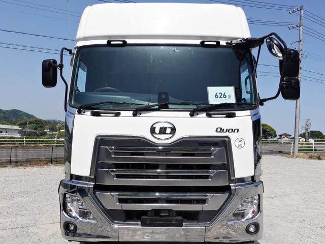 Nissan QUON 2020-04 6964439-2