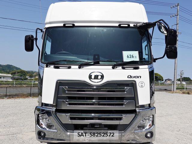 Nissan QUON 2020-04 6997532-1