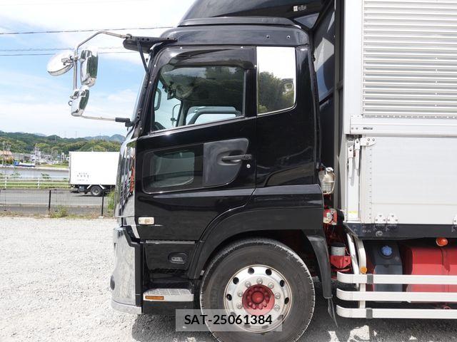 Nissan QUON 2019-06 7021336-10