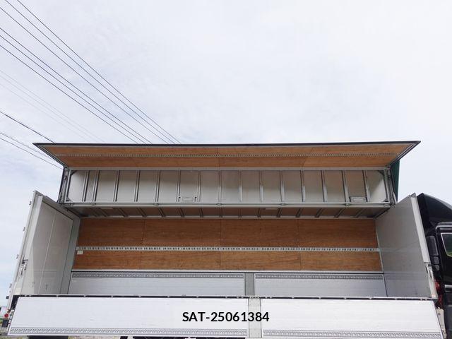 Nissan QUON 2019-06 7021336-13