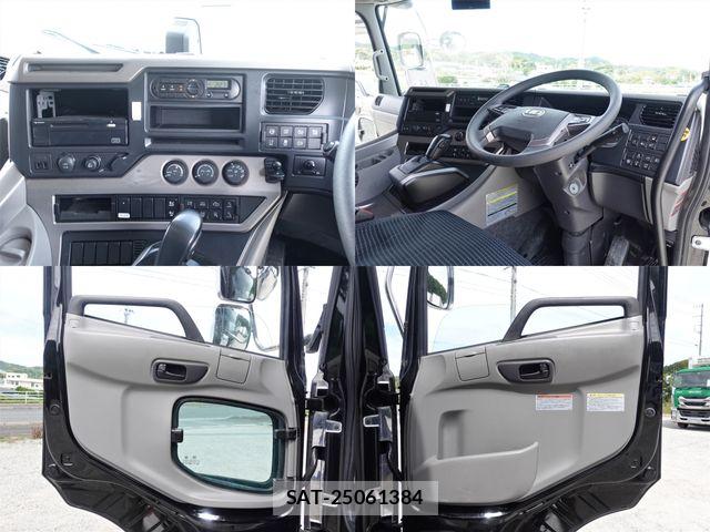 Nissan QUON 2019-06 7021336-23