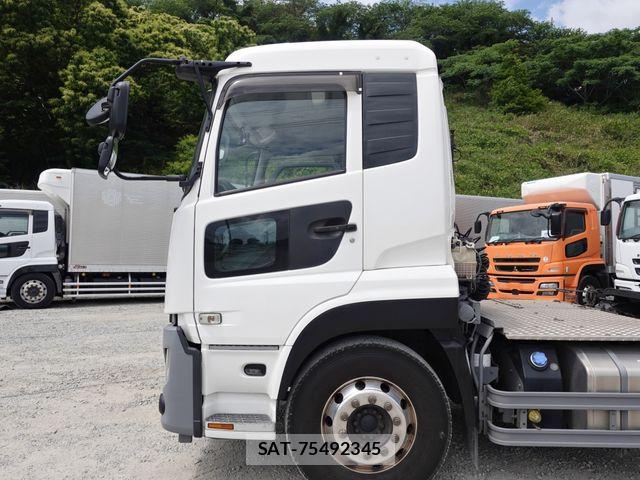 Nissan QUON 2022-11 7060361-12