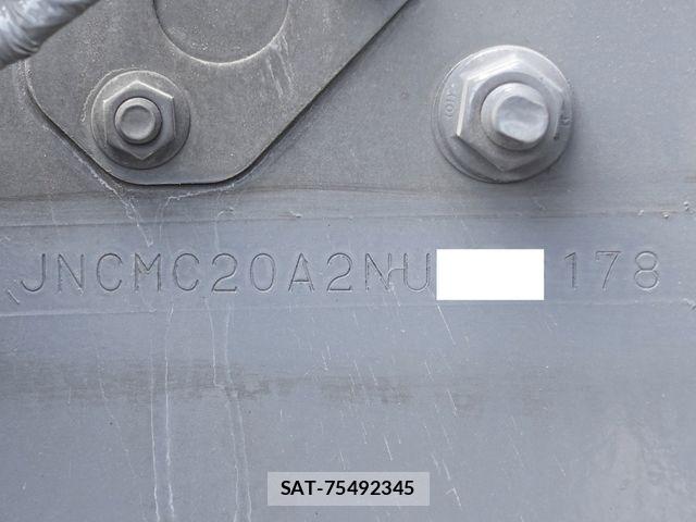 Nissan QUON 2022-11 7060361-19