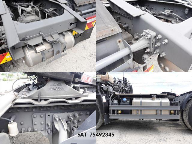 Nissan QUON 2022-11 7060361-22