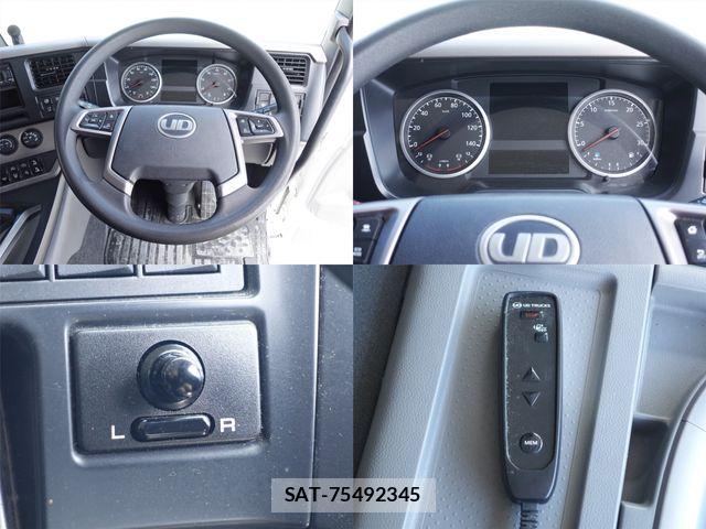 Nissan QUON 2022-11 7060361-26
