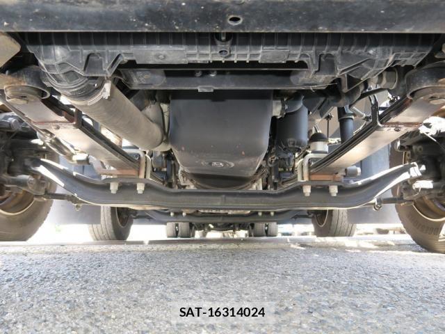 Nissan QUON 2023-01 7060359-19