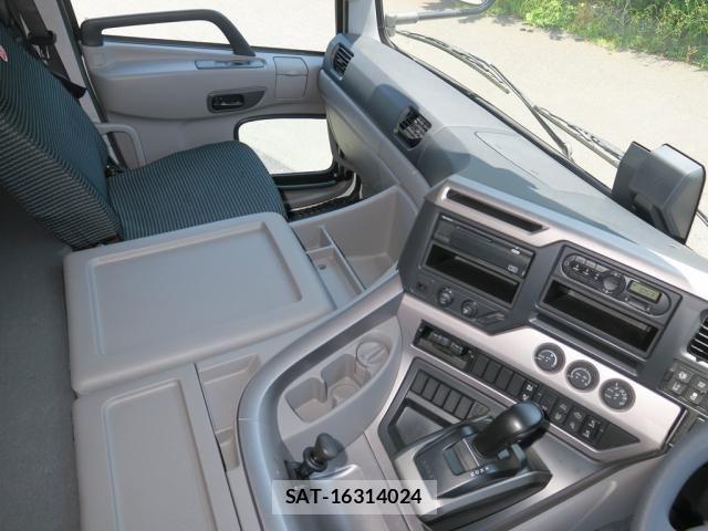 Nissan QUON 2023-01 7060359-29