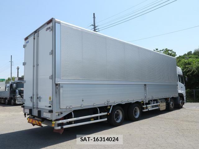 Nissan QUON 2023-01 7060359-3
