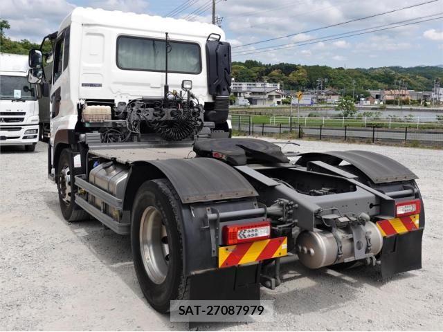 Nissan QUON 2022-11 7060362-10