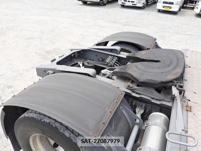 Nissan QUON 2022-11 7060362-16