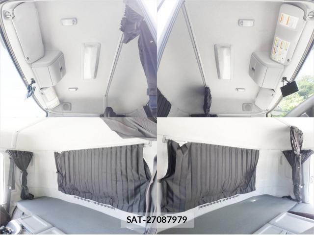 Nissan QUON 2022-11 7060362-28