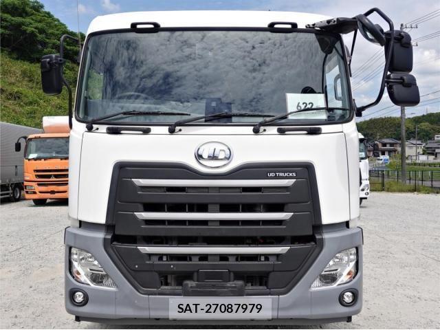 Nissan QUON 2022-11 7060362-2