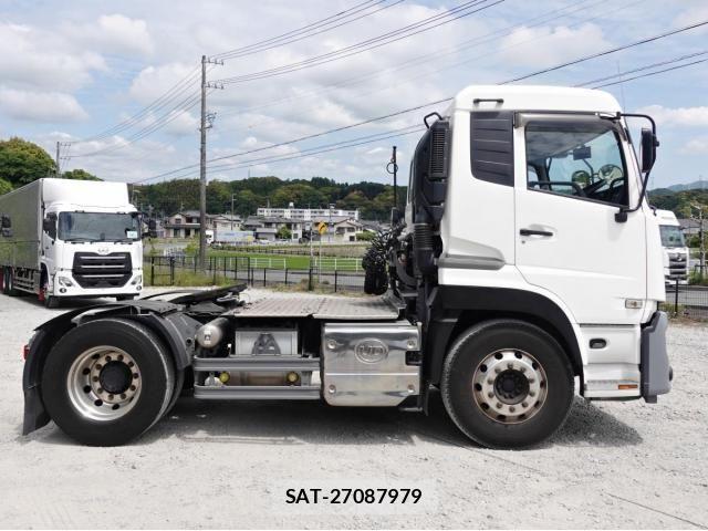 Nissan QUON 2022-11 7060362-7