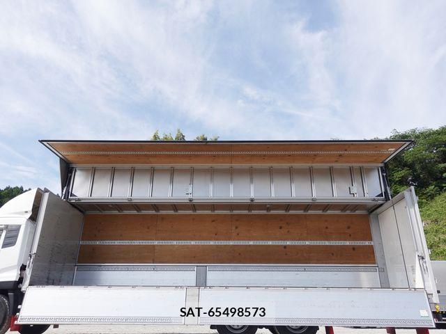 Nissan QUON 2019-02 7060360-12