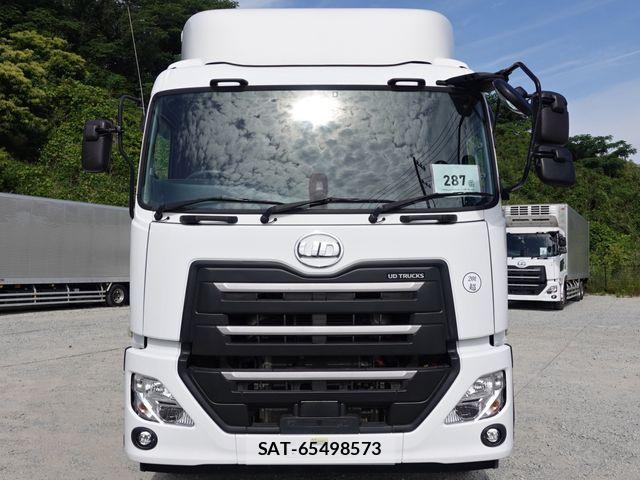 Nissan QUON 2019-02 7060360-1