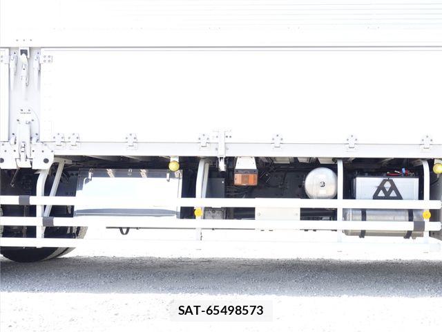 Nissan QUON 2019-02 7060360-19
