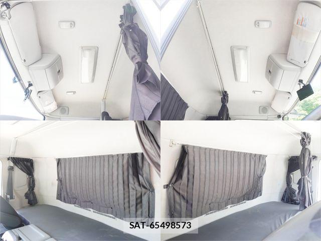 Nissan QUON 2019-02 7060360-26