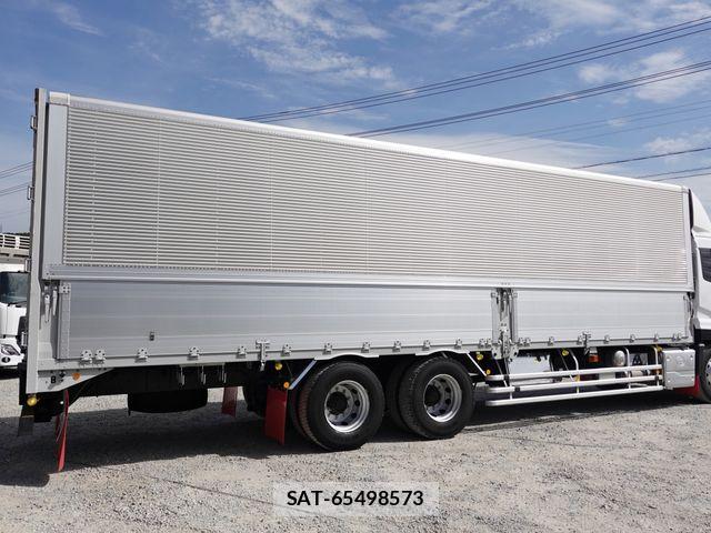 Nissan QUON 2019-02 7060360-7