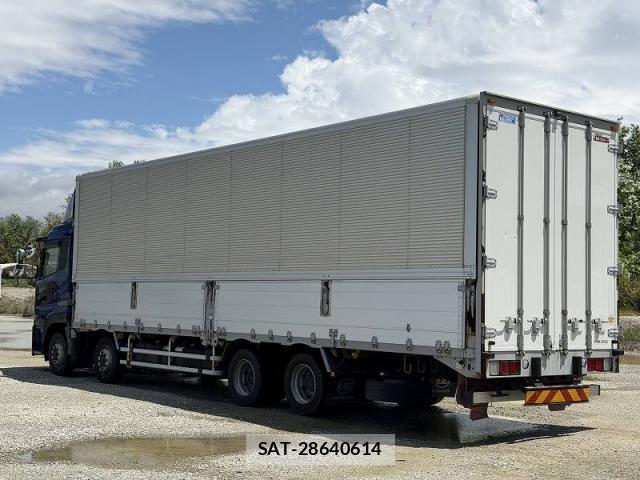 Nissan QUON 2016-09 7060364-3