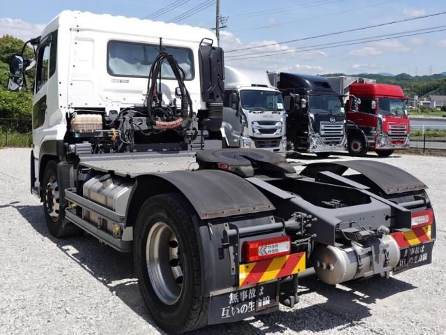 Nissan QUON 2022-10 7199694-10