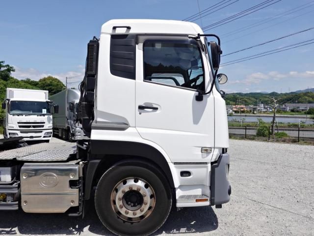 Nissan QUON 2022-10 7199694-6