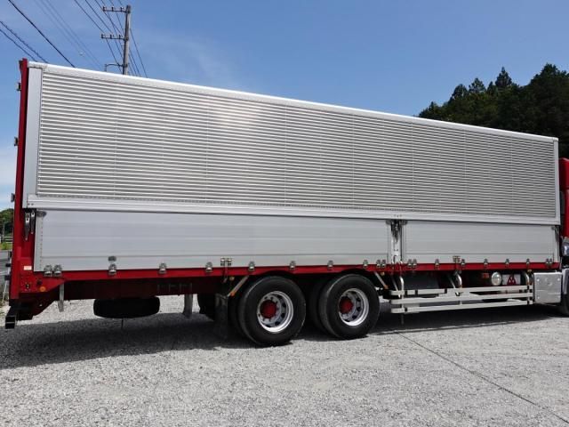 Nissan QUON 2019-03 7199697-9