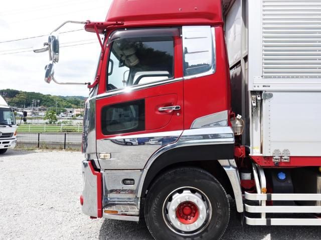 Nissan QUON 2019-03 7199697-15