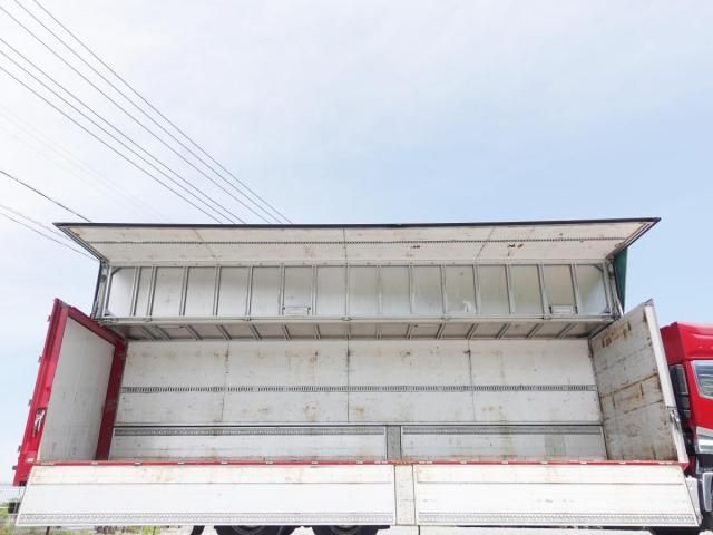 Nissan QUON 2019-03 7199697-16
