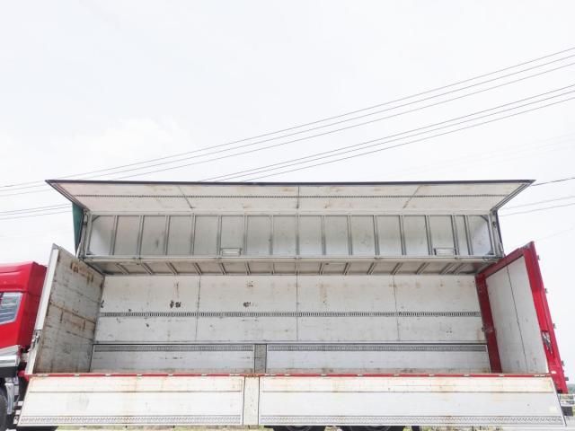 Nissan QUON 2019-03 7199697-17