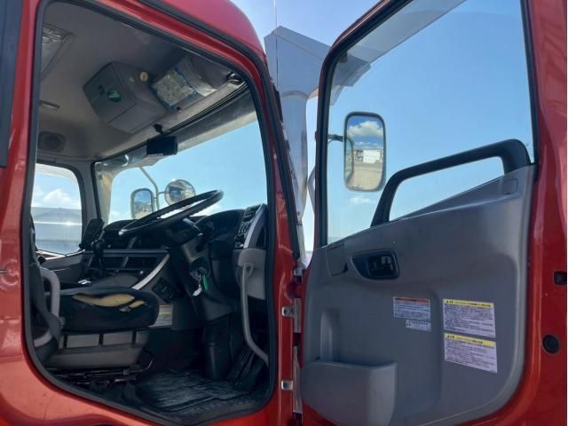 Nissan QUON 2015-07 7199701-20