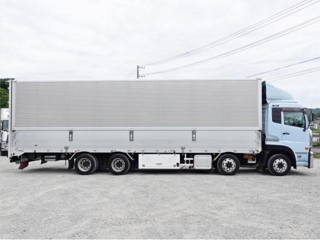 Nissan QUON 2013-12 7199695-9