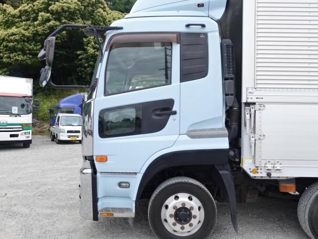 Nissan QUON 2013-12 7199695-16