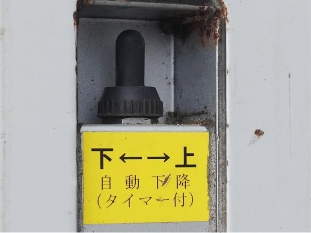 Nissan QUON 2013-12 7199695-24