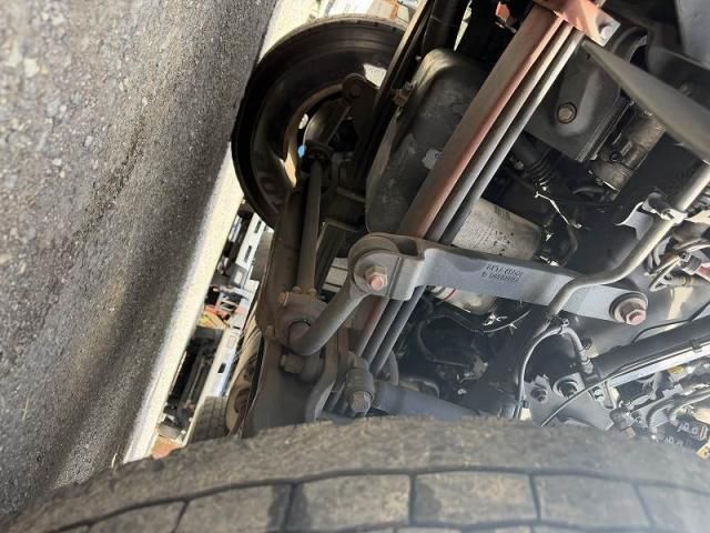 Nissan QUON 2019-09 7199708-22
