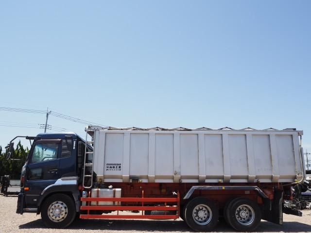 Nissan QUON 2011-12 7199691-1