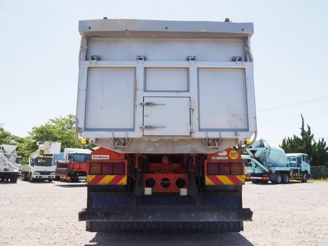 Nissan QUON 2011-12 7199691-3