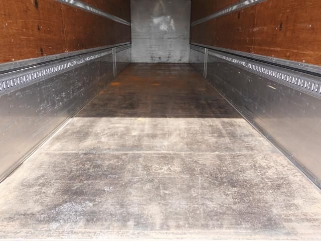 Nissan QUON 2019-02 7199692-16