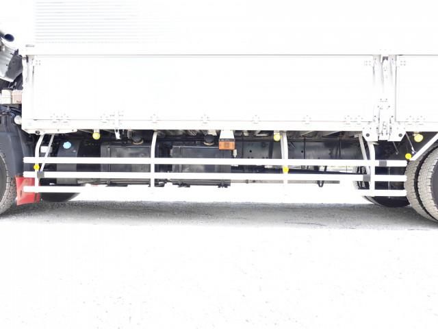 Nissan QUON 2019-02 7199692-24