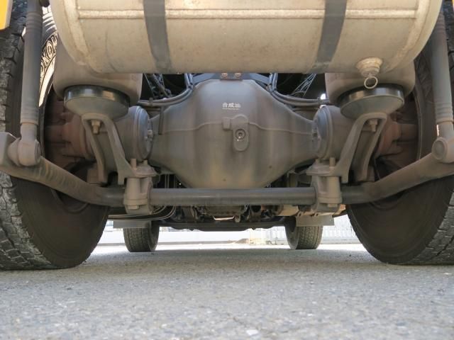 Nissan QUON 2021-03 7199686-13