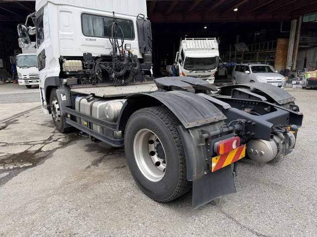 Nissan QUON 2020-11 7199693-12