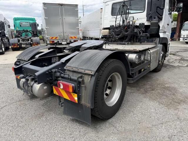 Nissan QUON 2020-11 7199693-14