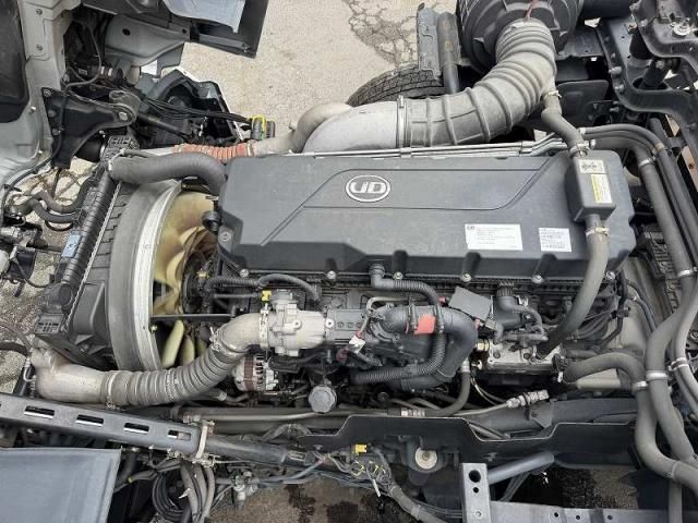 Nissan QUON 2020-11 7199693-17