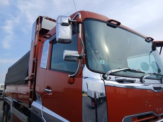 Nissan QUON 2017-11 7199696-10