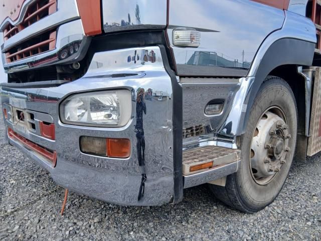 Nissan QUON 2017-11 7199696-13