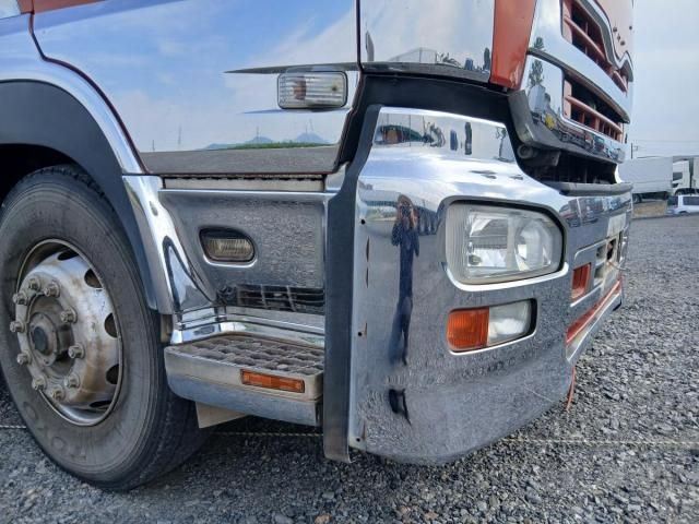 Nissan QUON 2017-11 7199696-8