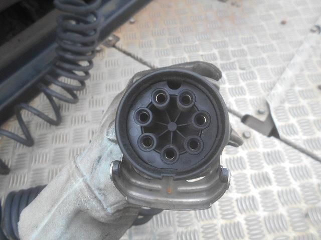 Nissan QUON 2014-11 7199698-9