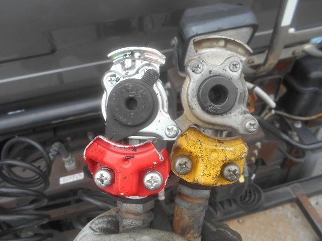 Nissan QUON 2014-11 7199698-10